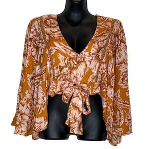 Band of the Free Libby Gold Floral Bell Sleeve Crop Top - Small
